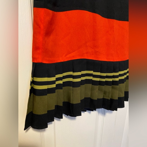 Ann Taylor Skirt Size 2 NWT - Picture 3 of 8